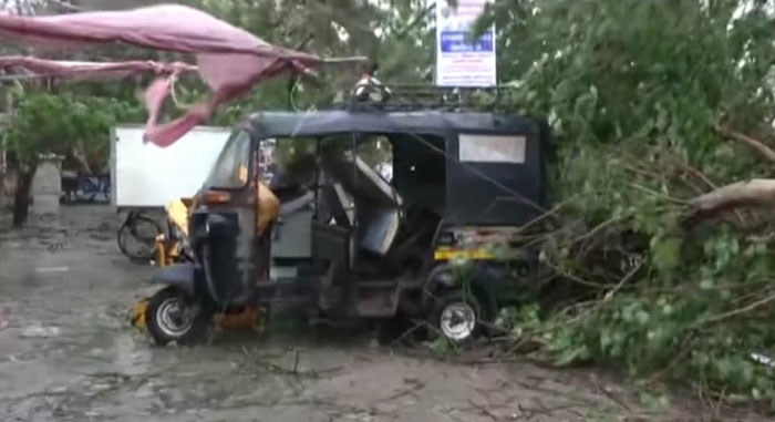 রক্ষা পেয়েছে পাকিস্তান, ভারতে ব্যাপক ক্ষয়ক্ষতি