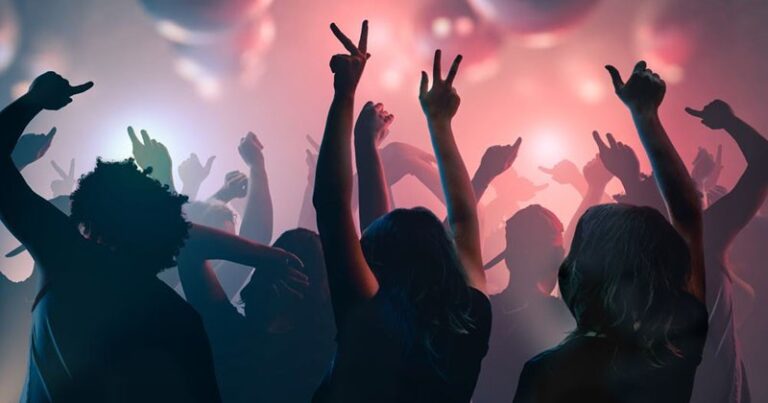 ধর্ষণের ভুয়া মামলা করতে ‘সুন্দরী’ মেয়েদের দেয়া হত টাকা!