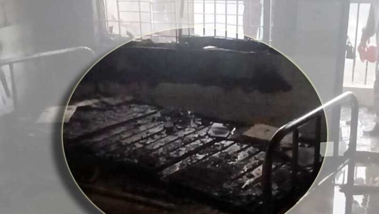 দিনাজপুর মেডিকেল কলেজ হাসাপাতালে আগুন দিনাজপুর মেডিকেল কলেজ হাসাপাতালে আগুন