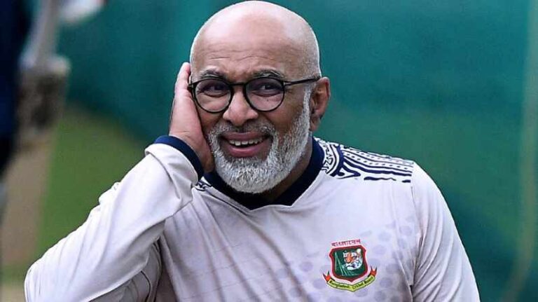 বাংলাদেশ ছাড়ার সময় প্রাণের ভয়ে ছিলেন হাতুরাসিংহে